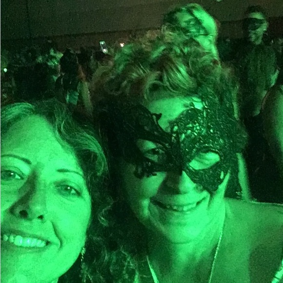 Meet your Posher, Smiles4Miles - Picture 8 of 16